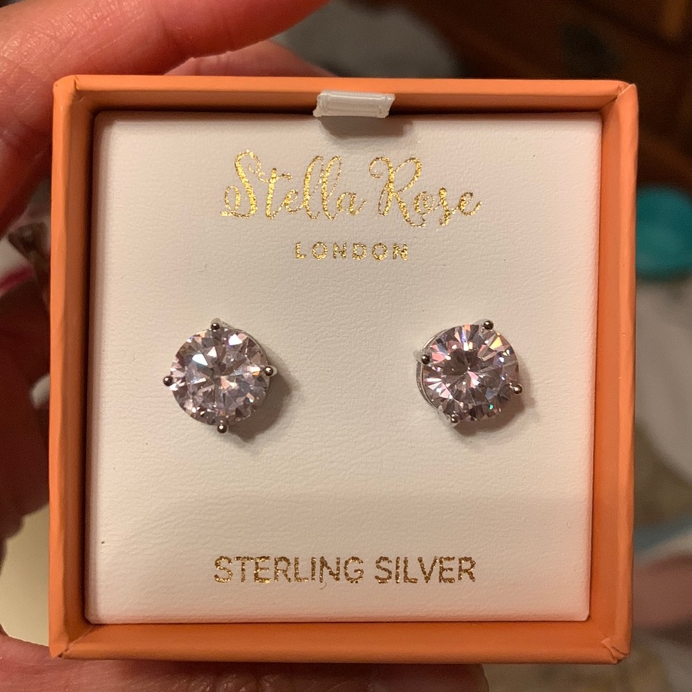Stella rose London 925 sterling silver stunning diamond stud earrings